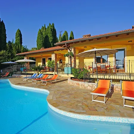 Vila Sul Garda *